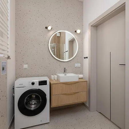 Stylish With Parking Close To The Centre By Renters シュチェチン